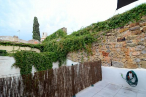 Casa de La Muralla